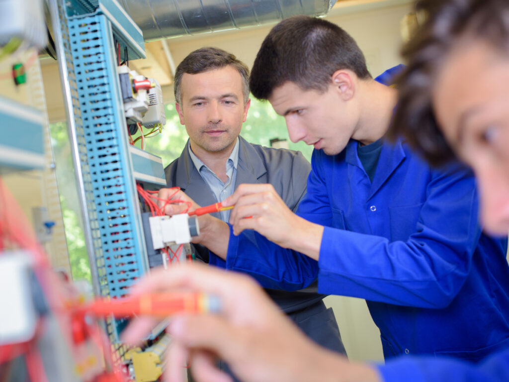 Vraag van FBI-Groep: Wordt het lijden of (op)leiden?