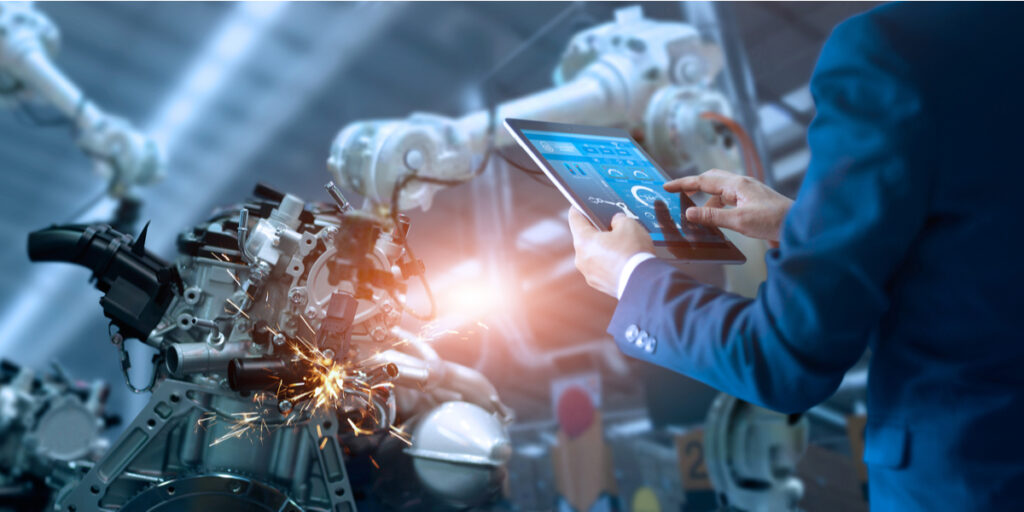 Een automatiseringsspecialist in huis nemen of extern huren?